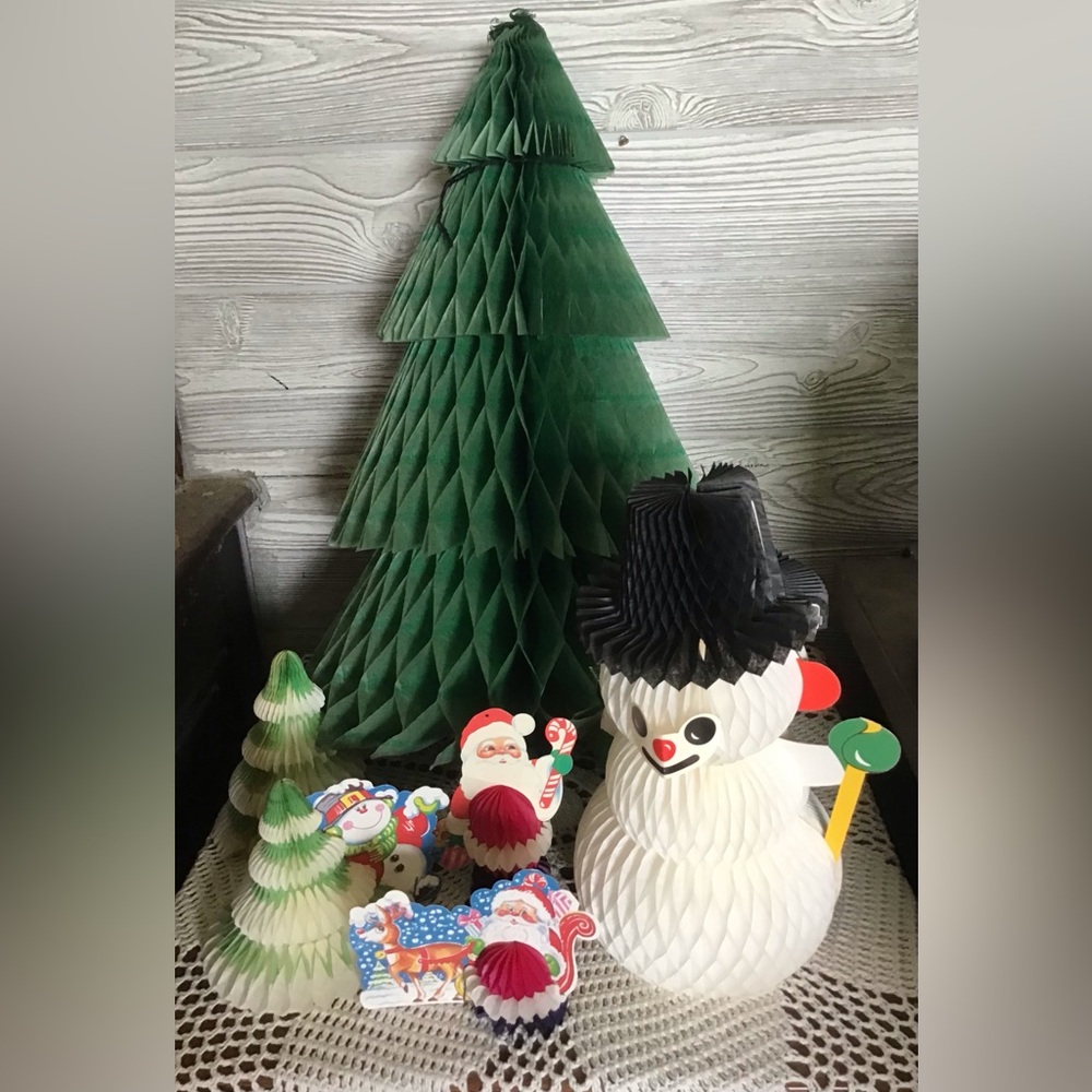 Vintage Crepe Paper Honeycomb decoration